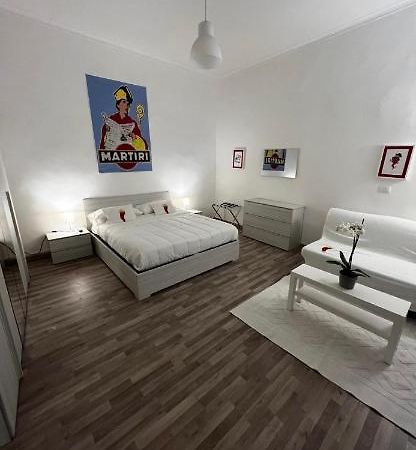 Appartamento Scaramanzia Naples Luaran gambar