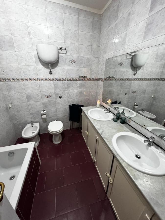 Appartamento Scaramanzia Naples Luaran gambar