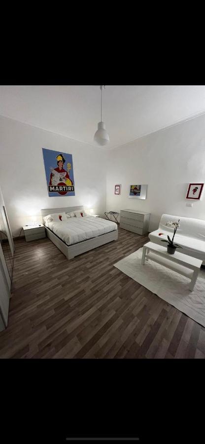 Appartamento Scaramanzia Naples Luaran gambar